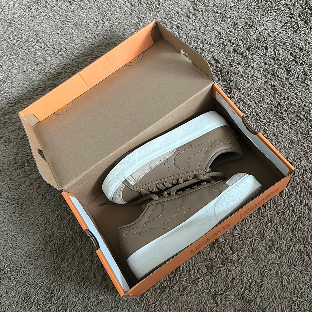 Nike Blazer Low Platform